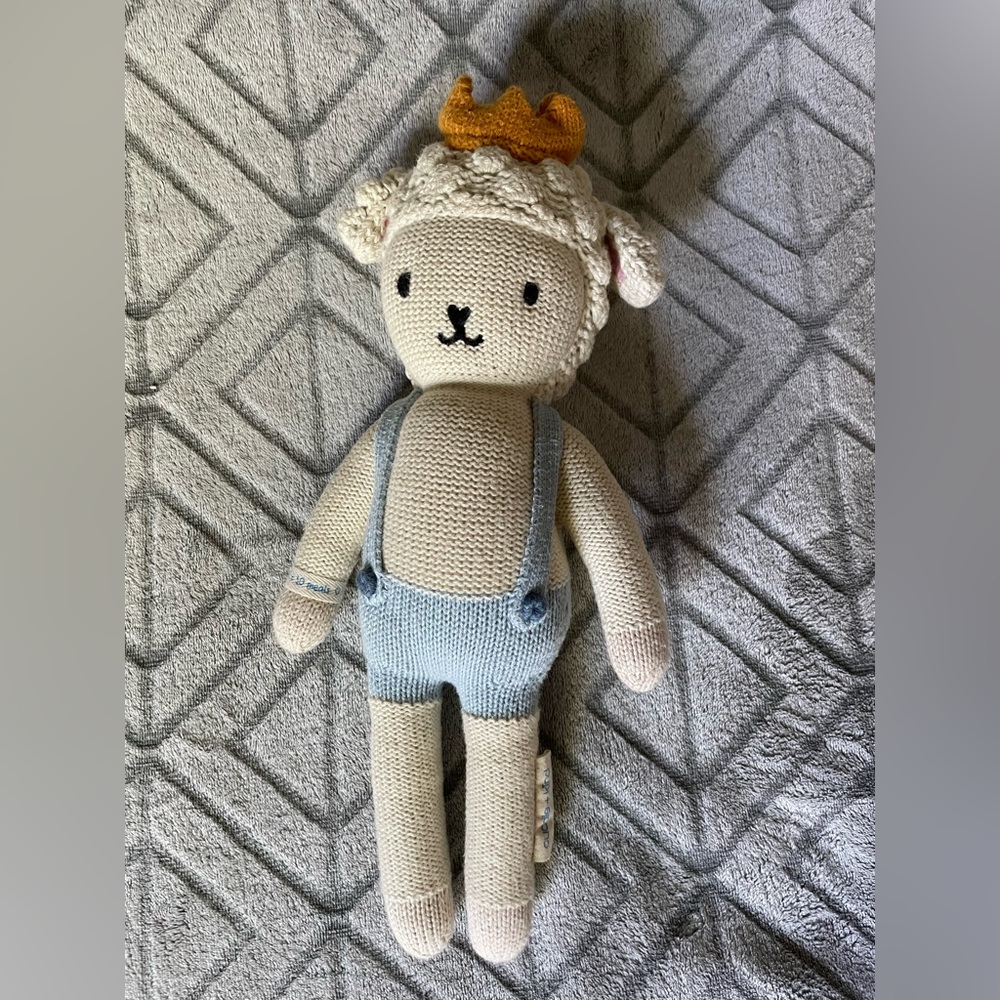 Cuddle & Kind Sebastian the lamb Hand knit made in Peru size small